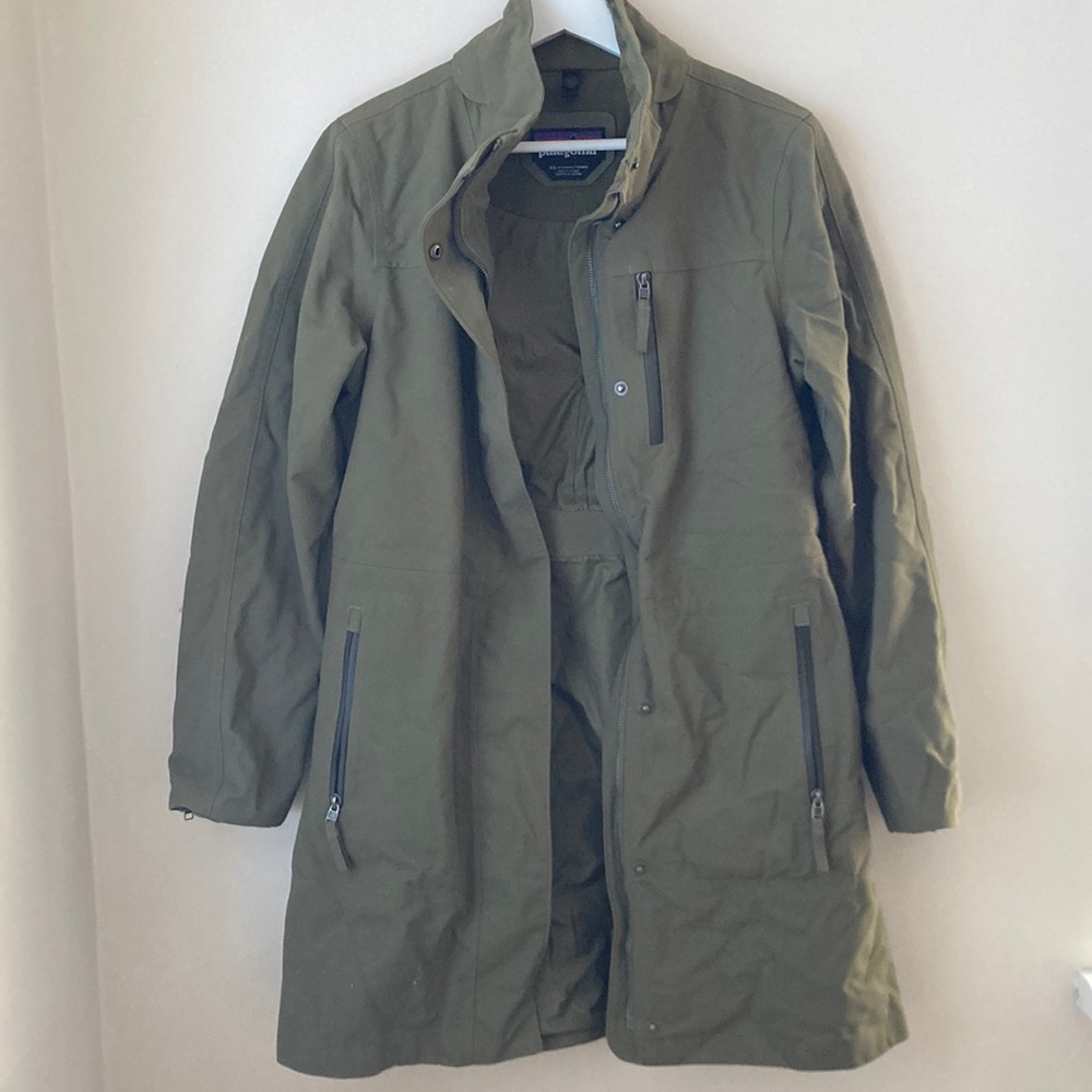 Green Patagonia 3 in one jacket